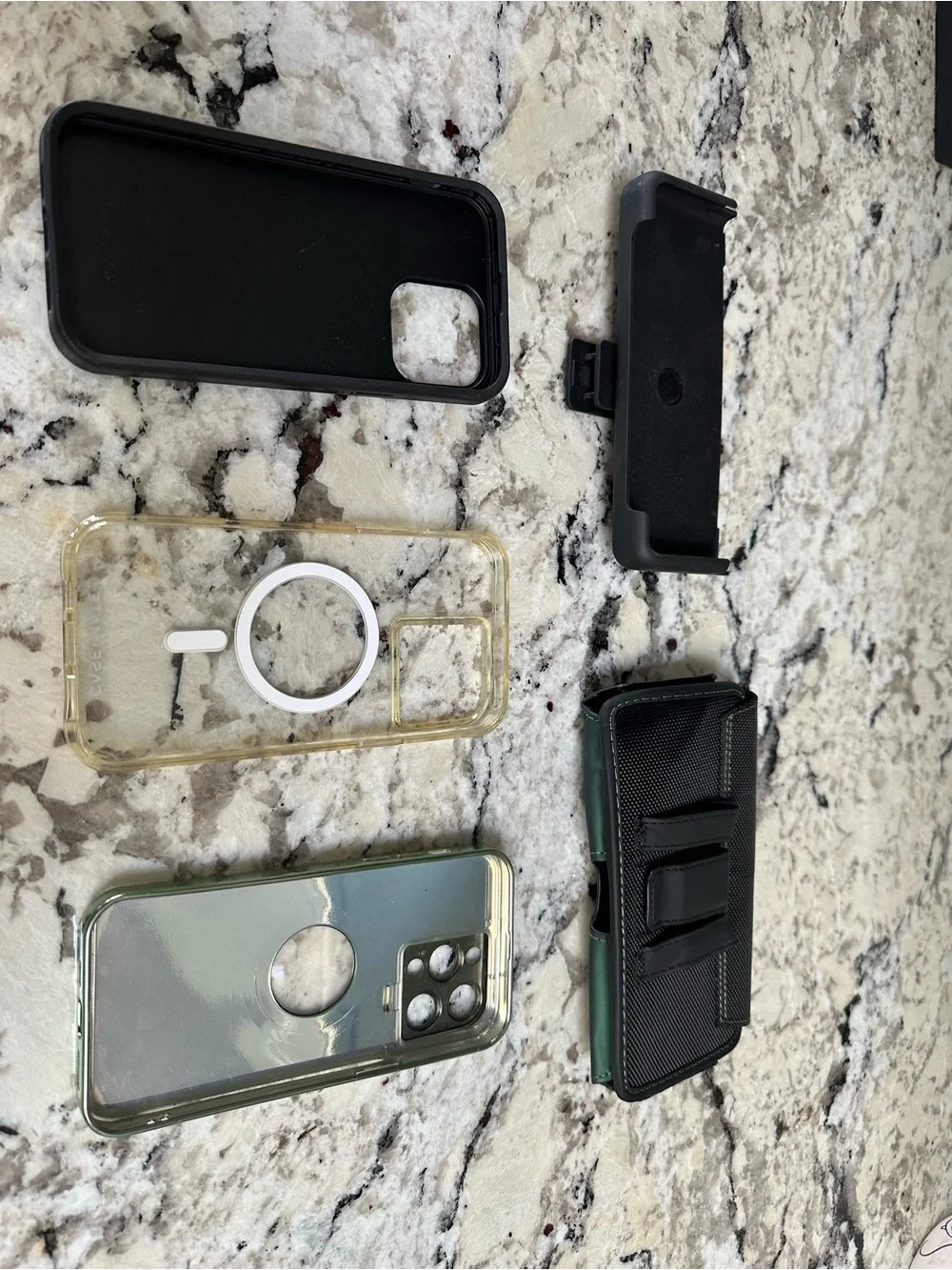 Lot of Apple cell phone accessories